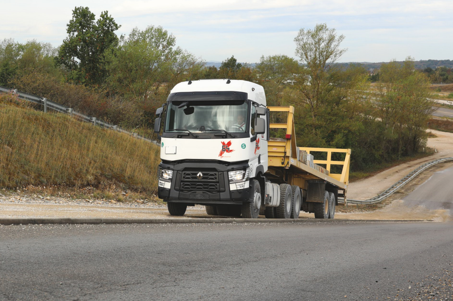 Renault Trucks T X-64